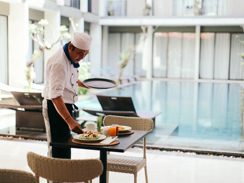 Hotel Terrace At Kuta Легиан Экстерьер фото